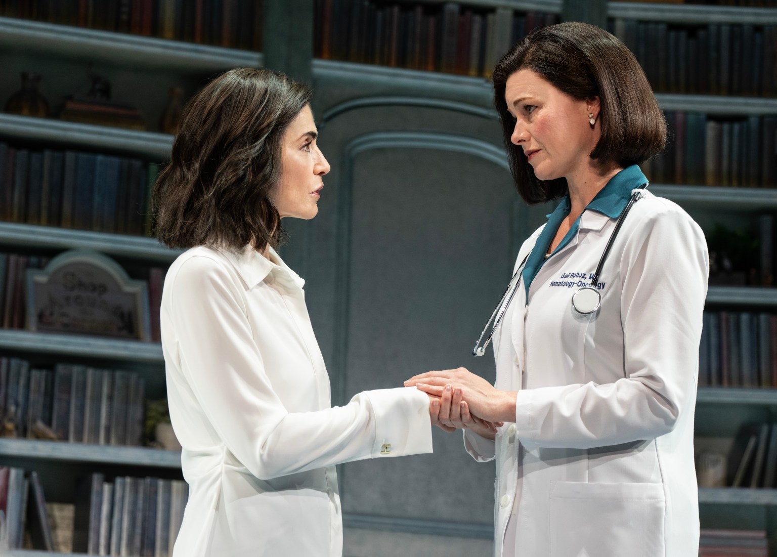 5 Julianna Margulies and Kate MacCluggage