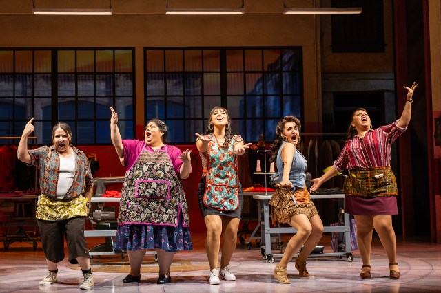 Sandra Valls, Carla Jimenez, Shelby Acosta, Jennifer Sánchez, and Florencia Cuenca in Real Women Have Curves (© Nile Hawver/Maggie Hall)