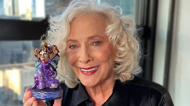 Betty Buckley with Grizabella ornament