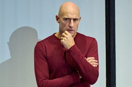 Oedipus. Mark Strong (Oedipus). Credit Manuel Harlan. 184