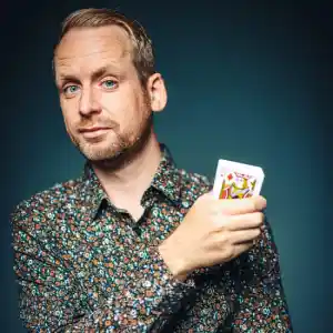 Magician Andi Gladwin – Shuffled