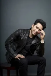 2021 John Lloyd Young – Jukebox Hero