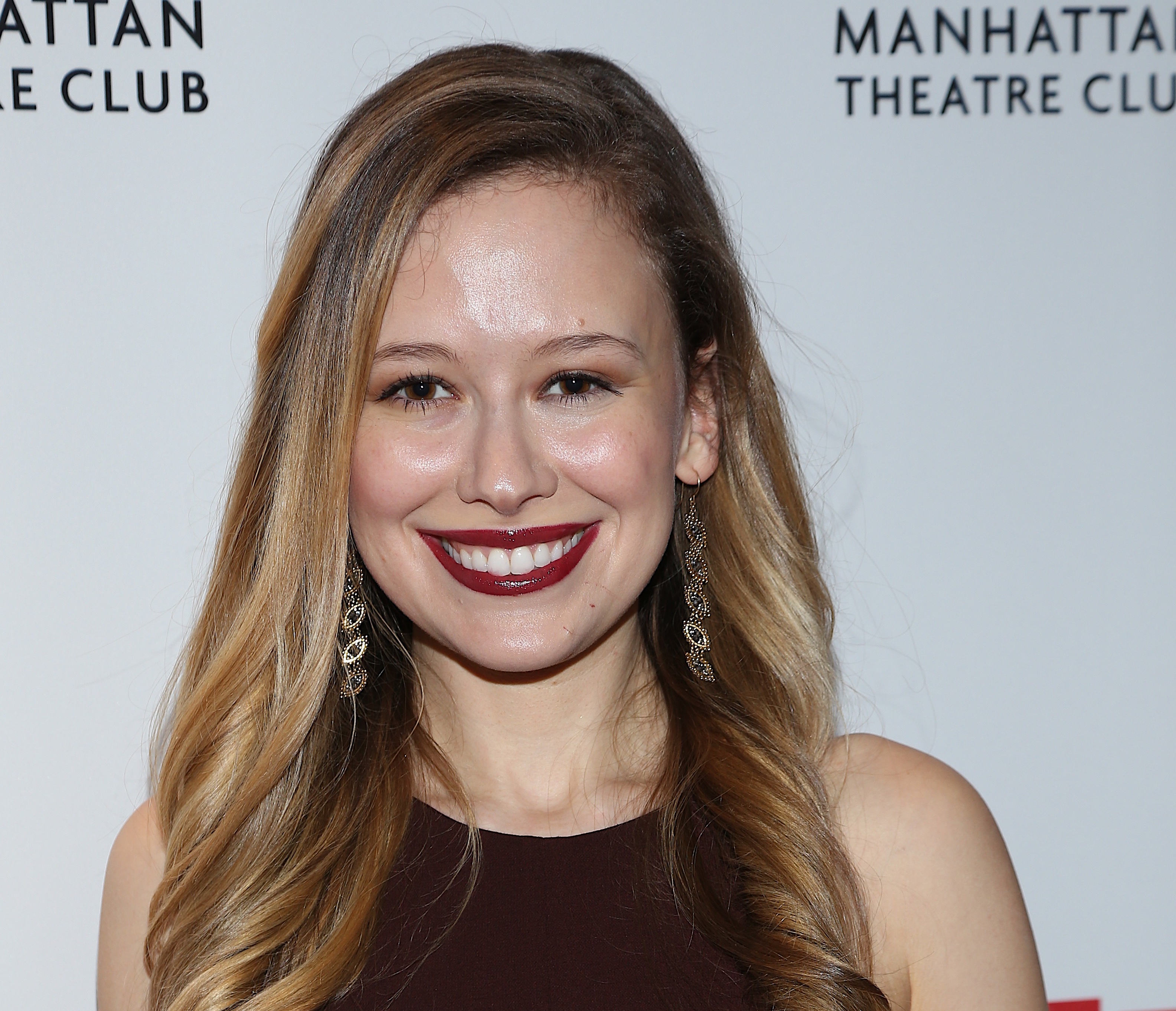 Molly R Person Samantha Mathis, Molly Ranson to Lead Irish Repβs The Honey Trap ...