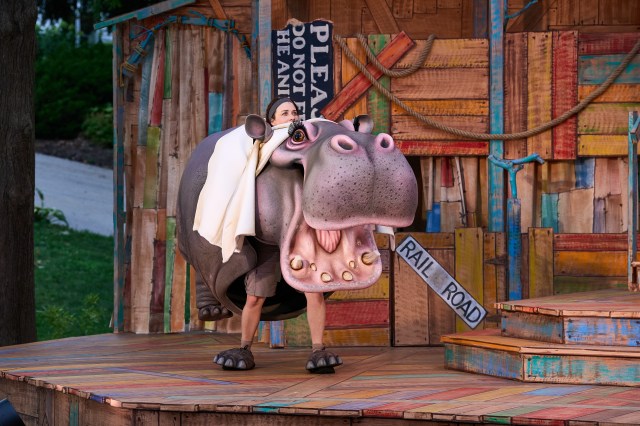 20250706 ShakespeareFestival RomeoAndZooliet STLZOO Rehersal TRW 0630 20250706 ShakespeareFestival RomeoAndZooliet STLZOO Rehersal TRW 0630