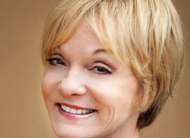 CATHY RIGBY HEADSHOT