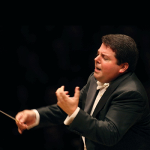 Litton Conducts Tchaikovsky