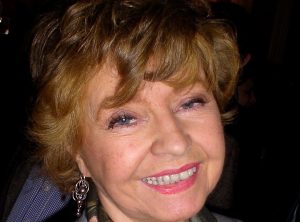 Prunella Scales, Hilarious Matriarch of TV’s Fawlty Towers, Dies at 93