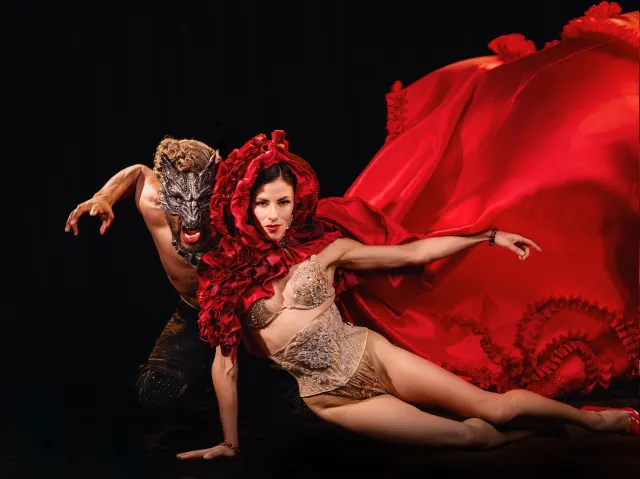 <i>Petite Rouge</i> by Company XIV (© Deneka Peniston)