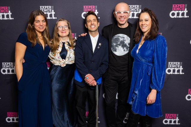 251217 Wonder Opening Party Step Repeat 0109 WEB