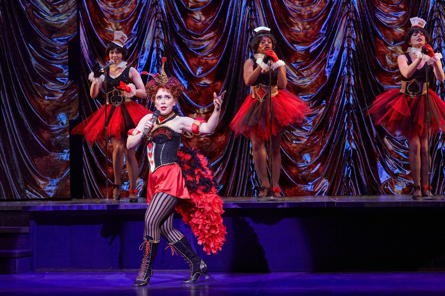 6 Jessica Vosk & Company in Beaches at Theatre Calgary (credit Trudie Lee) 905a