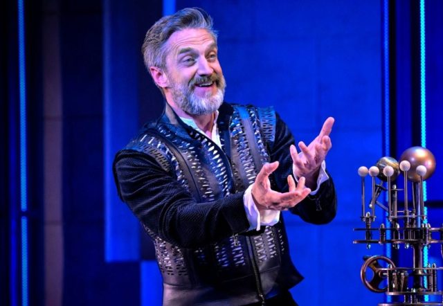 Review GALILEO at Berkeley Repertory Theatre 1715883099