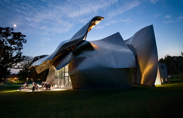 Fisher Center (© Peter Aaron)