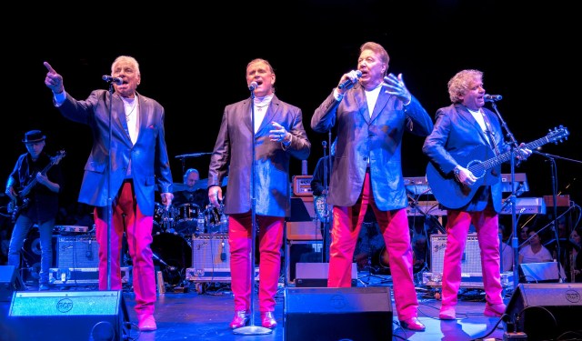 Event Logo: 26 04 18 Jay and the Americans PROMO 001