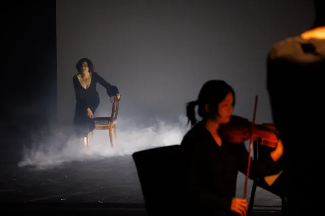 Inna Dukach and Johnna Wu in <i>Vanessa</i> (2025) (© Maria Baranova)