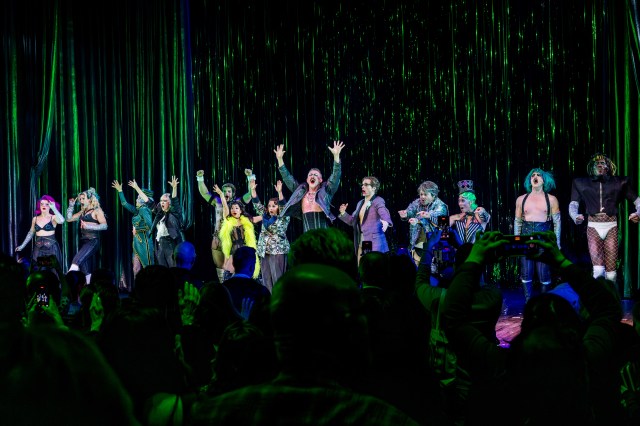 2026 04 22 Rocky Horror Show Opening Curtain Call 43