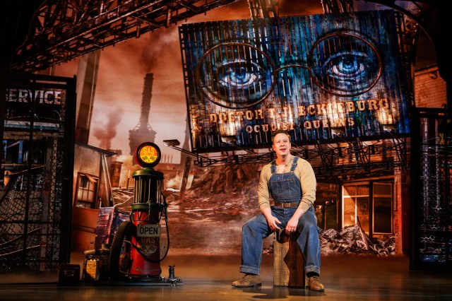 Tally Sessions as George Wilson in the first national touring company of <i>The Great Gatsby</i> (© Evan Zimmerman for MurphyMade)