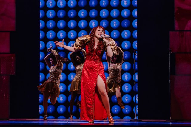 BeachesANewMusical #5 Jessica Vosk and the cast of BEACHES, A NEW MUSICAL. Credit to Marc J. Franklin