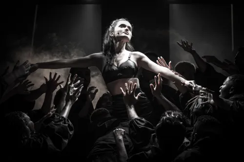 Evita WEST END PROD 00276 Enhanced NR Press