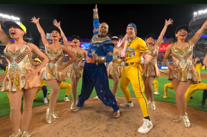 Watch Aladdin’s Michael James Scott Join Derek Klena and the Savannah Bananas for a Disney Medley