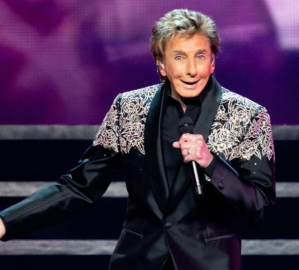 Barry Manilow at Rupp Arena