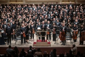 New England Symphonic Ensemble plays Poulenc, Hailstork and Jake Runestad
