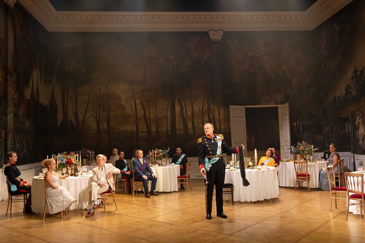 Review: Ophelia Steals the Show in the National Theatre’s Out-of-Joint ...
