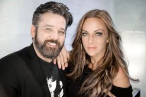 Twitty & Lynn – A Salute to Conway & Loretta