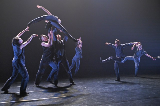 Hung Dance's <i>Birdy</i> (© 劉人豪LIU,Ren-haur) Hung Dance's <i>Birdy</i> (© 劉人豪LIU,Ren-haur)