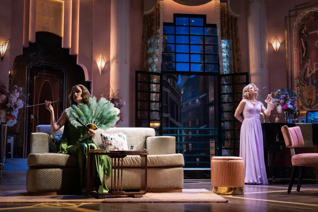 Rose Byrne and Kelli O'Hara in <i>Fallen Angels</i> (© Joan Marcus)