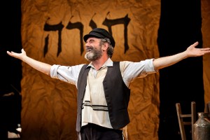 Yiddish Fiddler to Play Los Angeles with Members of Original Cast