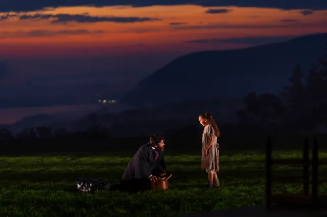 Josh Young and Madelynn Sue Merced in Hudson Valley Shakespeare's 2026 production of LES MISÉRABLES Photo by T. Charles Erickson
