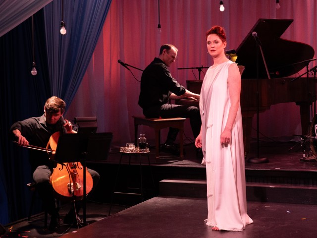 <i>Penelope</i> at Ancram Center for the Arts (© B. Docktor)