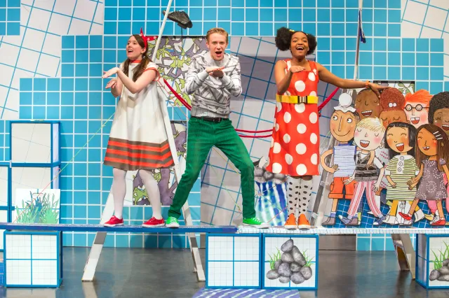 L-R Daisy Carnelia, Kyle Sherman, Kalilah Black (© Jeremy Daniel Photography)